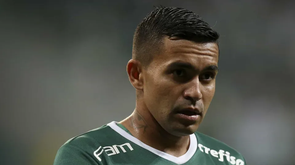 Dudu é cortado de Cruzeiro x Vasco após declarações sobre reserva e vexame